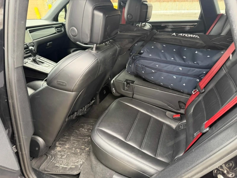 Porsche Macan * GTS * CARFAX * БЕЗ ПЪРВОНАЧАЛНА ВНОСКА, снимка 12 - Автомобили и джипове - 52950379