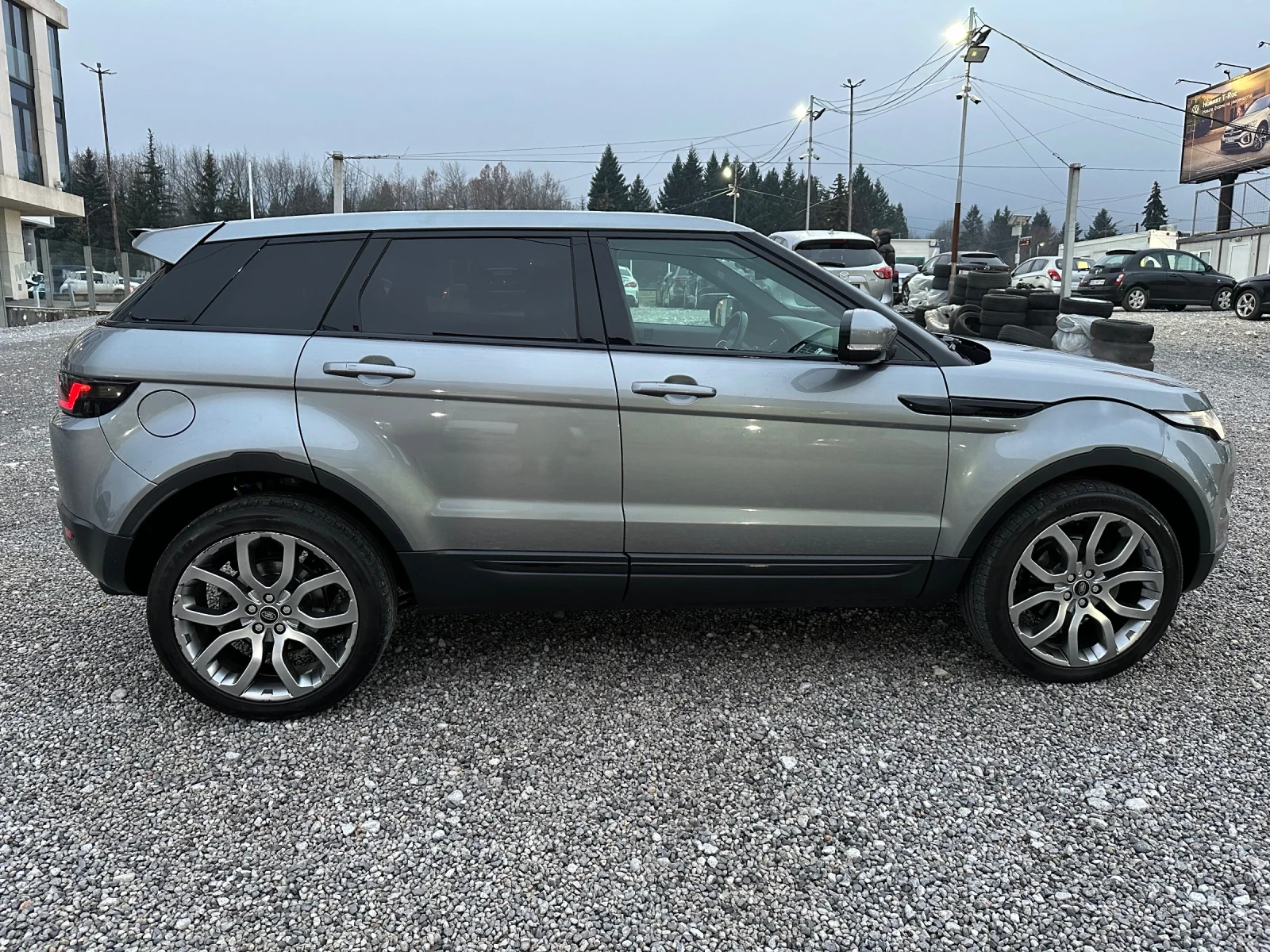 Land Rover Range Rover Evoque 2.2 D 4x4 Navi Pano Швейцария Обслужен - изображение 5