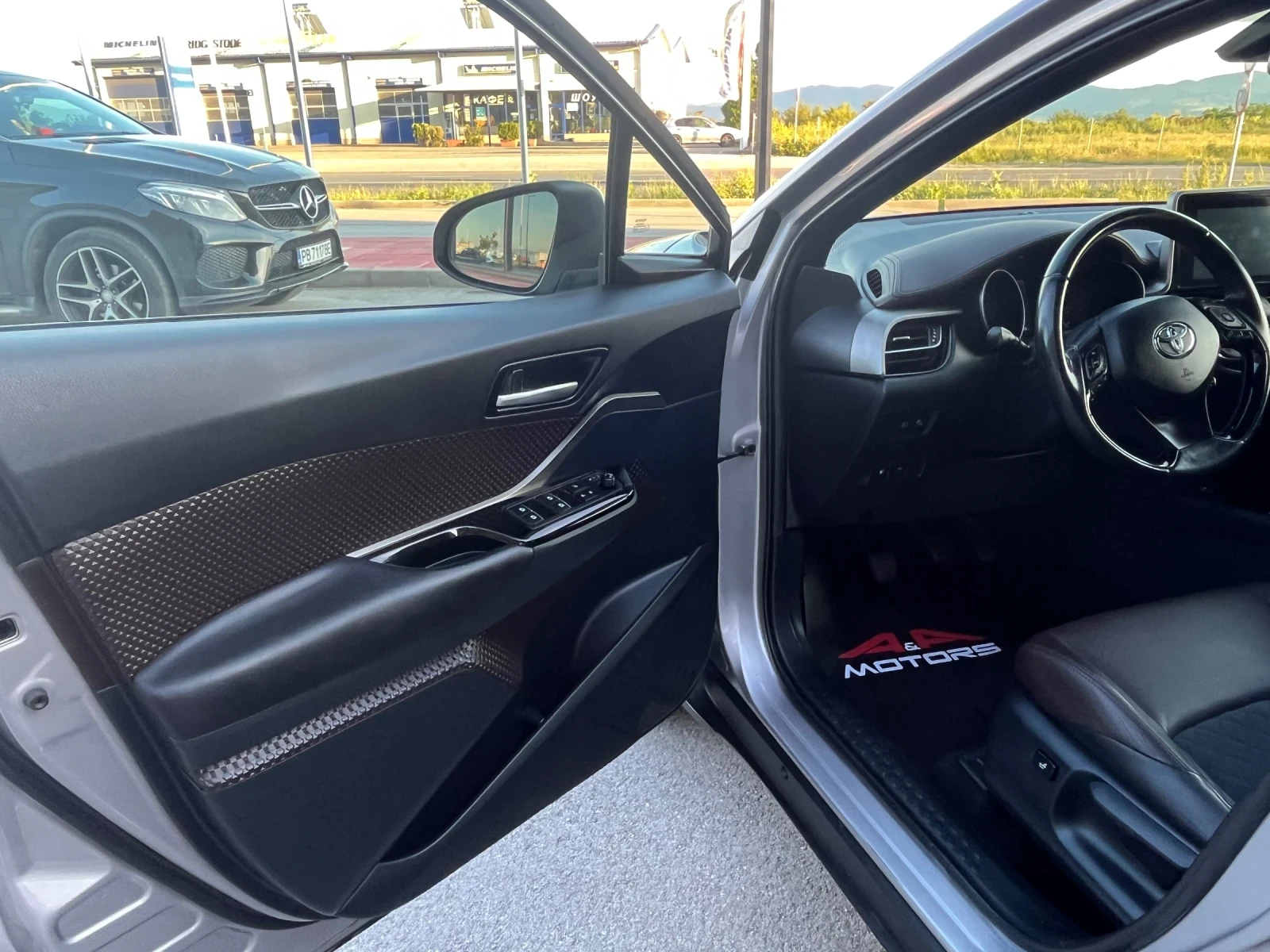 Toyota C-HR 1.2;116к.с.;ПАРКТРОНИК;ПОДГРЕВ;КАМЕРА;Keyless - изображение 6