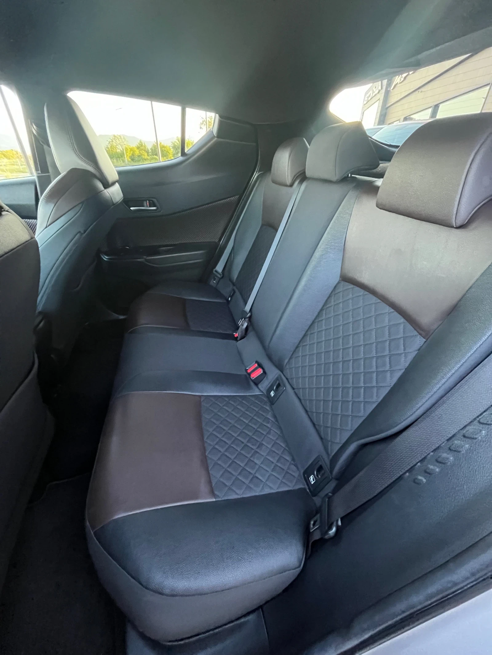Toyota C-HR 1.2;116к.с.;ПАРКТРОНИК;ПОДГРЕВ;КАМЕРА;Keyless - изображение 9