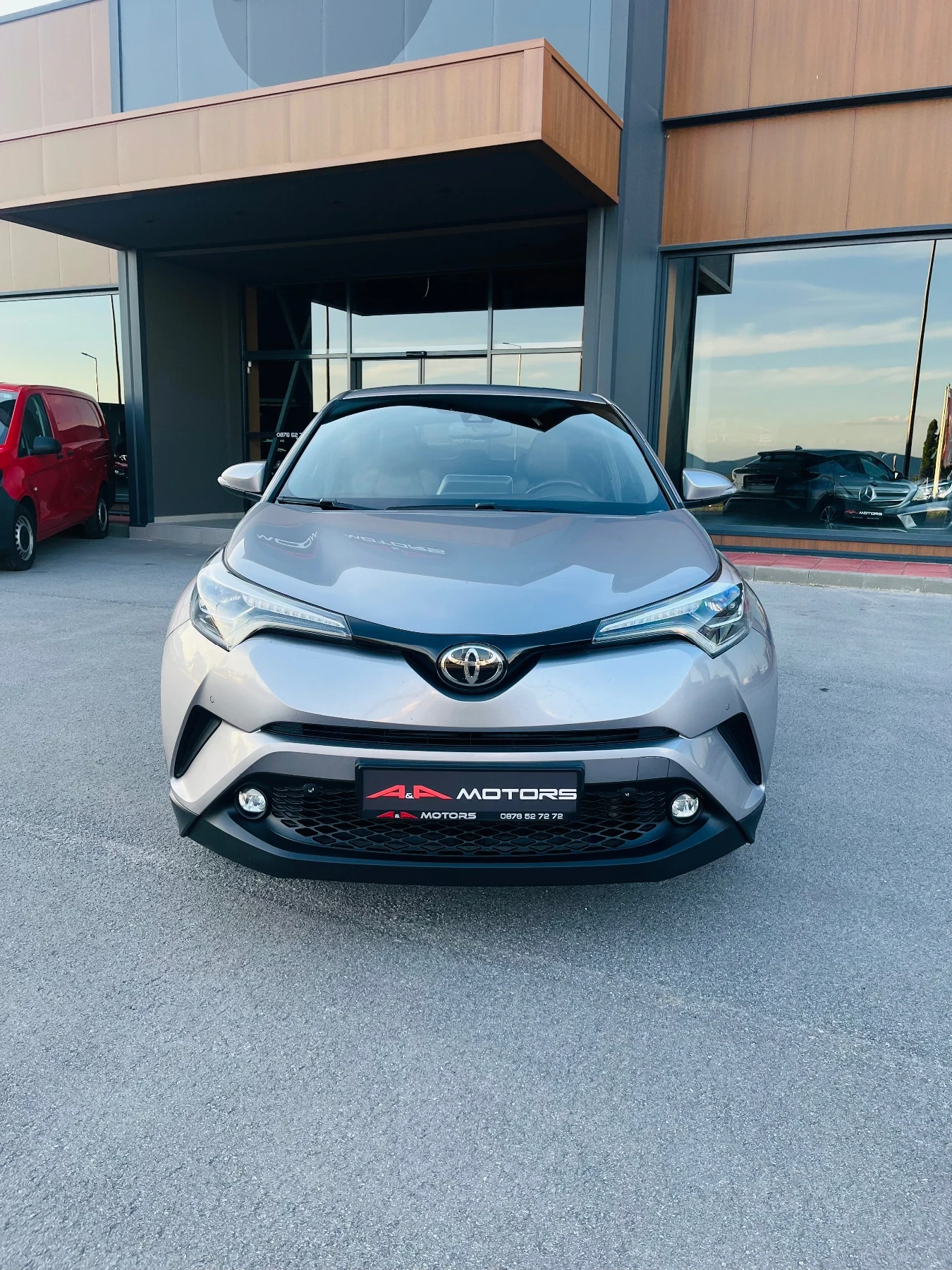 Toyota C-HR 1.2;116к.с.;ПАРКТРОНИК;ПОДГРЕВ;КАМЕРА;Keyless - изображение 2