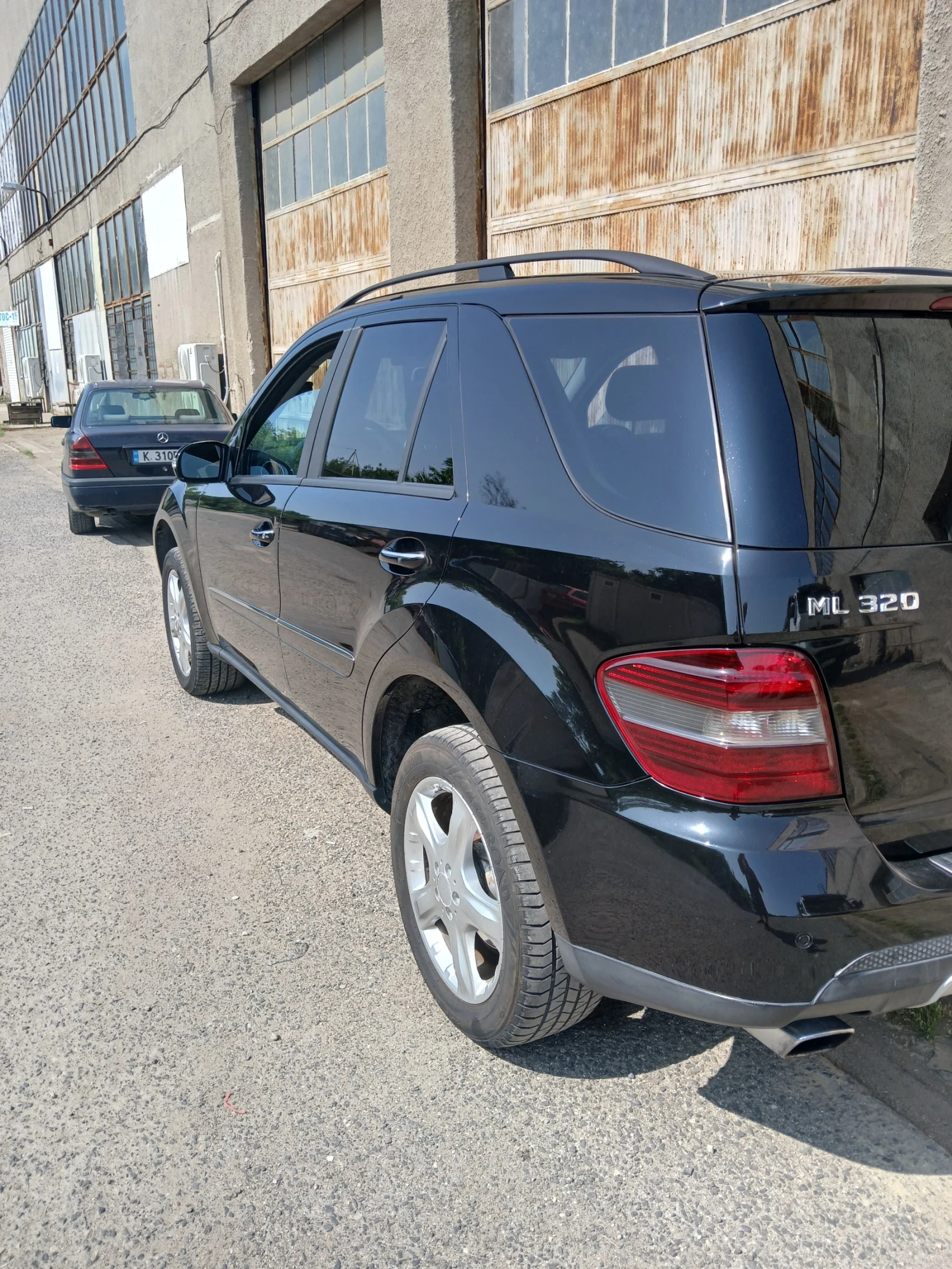 Mercedes-Benz ML 320  - изображение 8