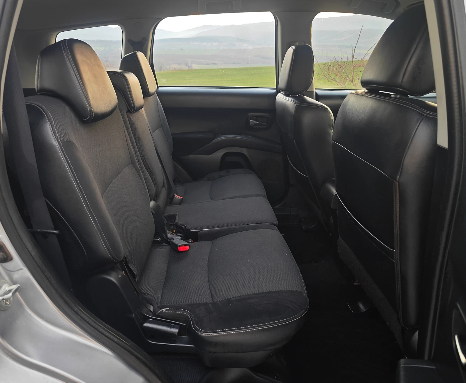 Peugeot 4007 2.2 hdi  . 4x4. Navi, снимка 8 - Автомобили и джипове - 53583212