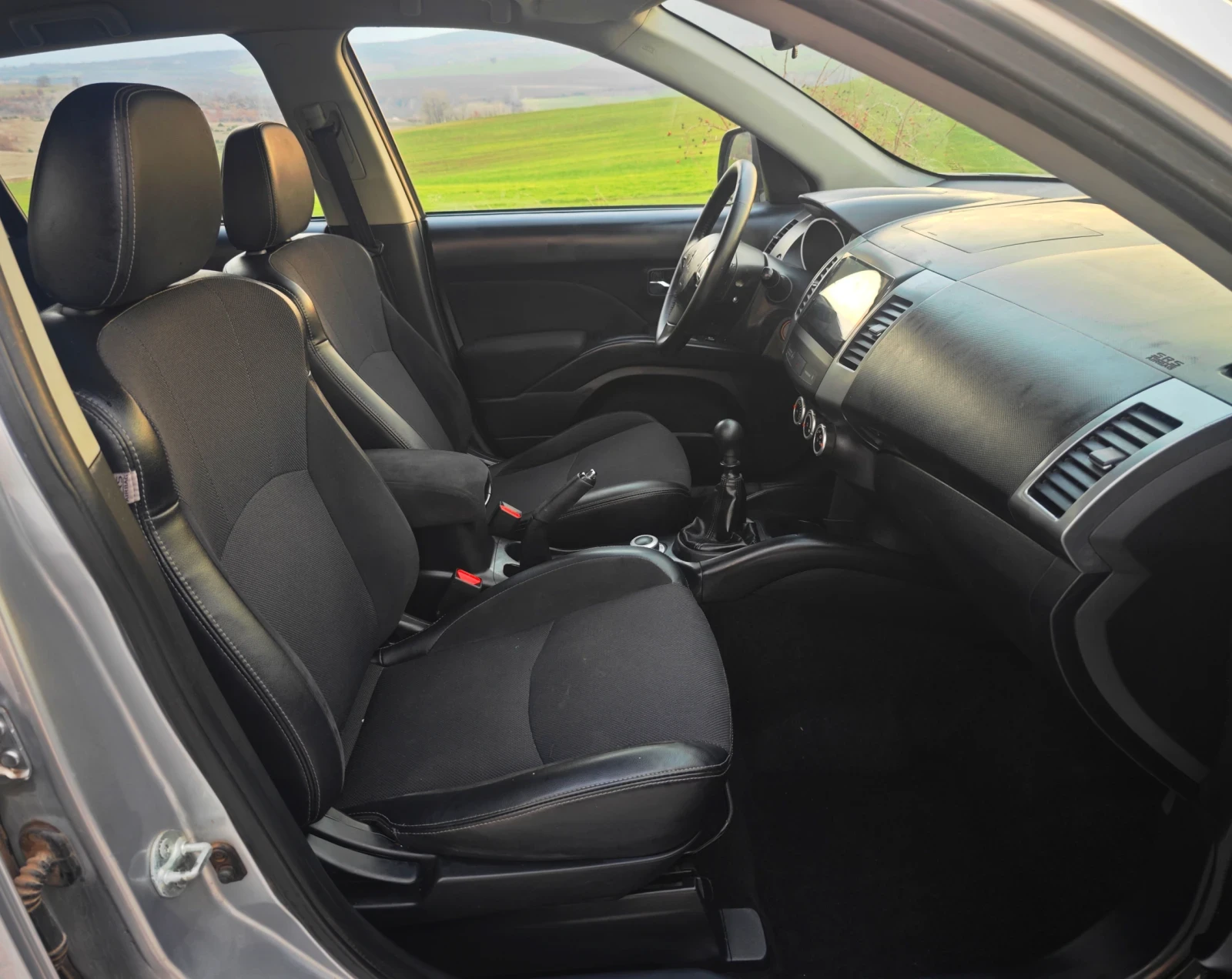 Peugeot 4007 2.2 hdi  . 4x4. Navi, снимка 7 - Автомобили и джипове - 53583212