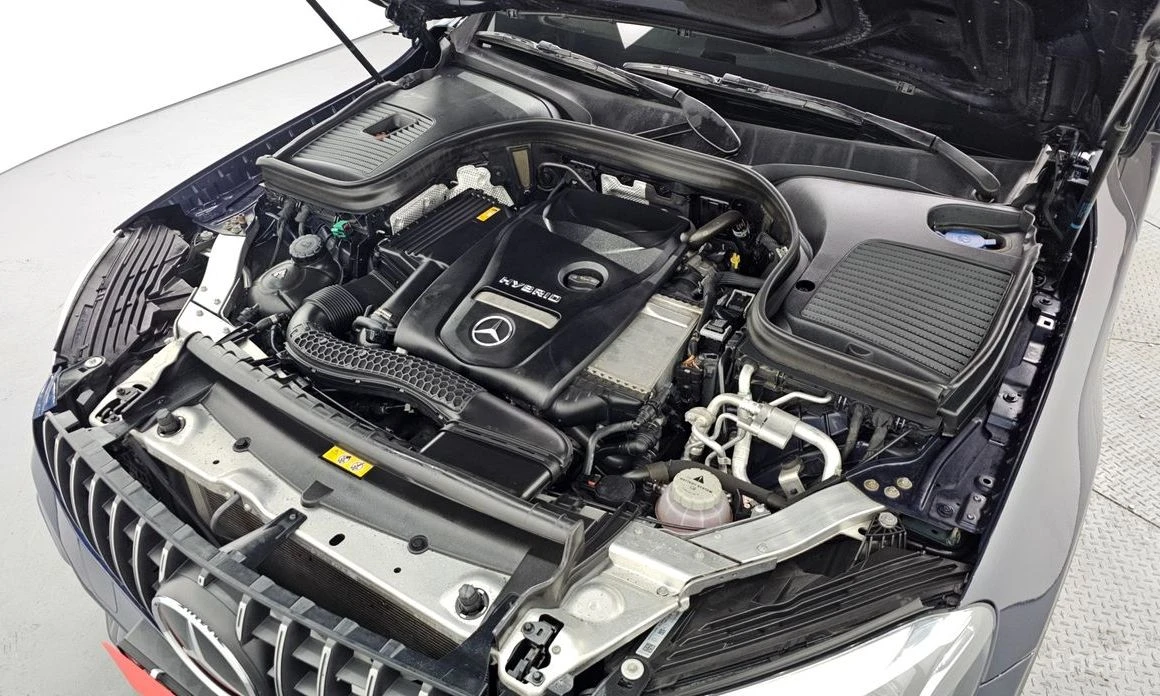 Mercedes-Benz GLC 350 е* 4MATIC* AMG* KEYLESS* ПОДГРЕВ* ОБДУХВАНЕ* КАМЕР, снимка 6 - Автомобили и джипове - 53866853