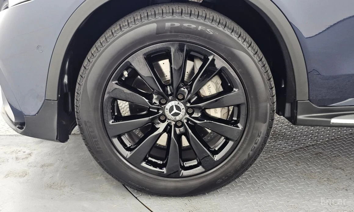 Mercedes-Benz GLC 350 е* 4MATIC* AMG* KEYLESS* ПОДГРЕВ* ОБДУХВАНЕ* КАМЕР, снимка 5 - Автомобили и джипове - 53866853