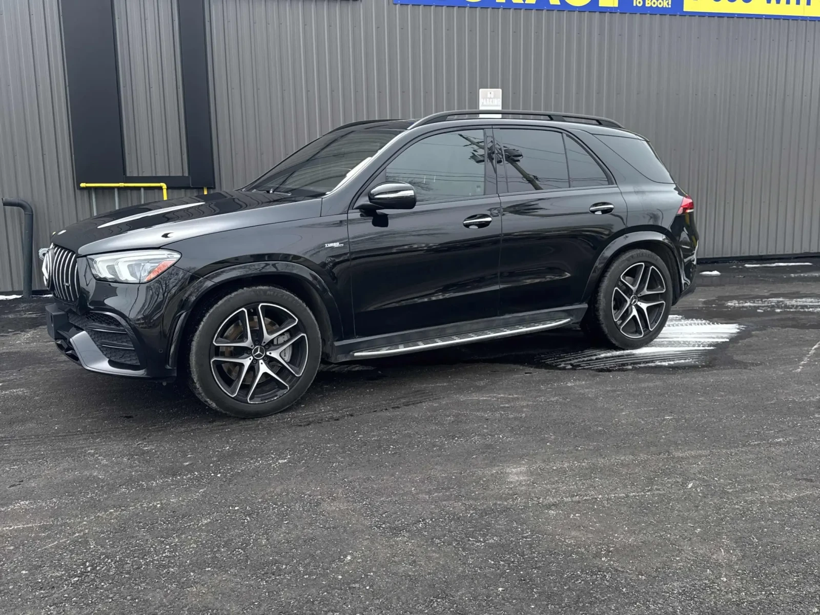 Mercedes-Benz GLE 53 4MATIC BURMESTER* 360КАМЕРА* LANE* ASSIST* ДИСТРОНИК* , снимка 3 - Автомобили и джипове - 53917446