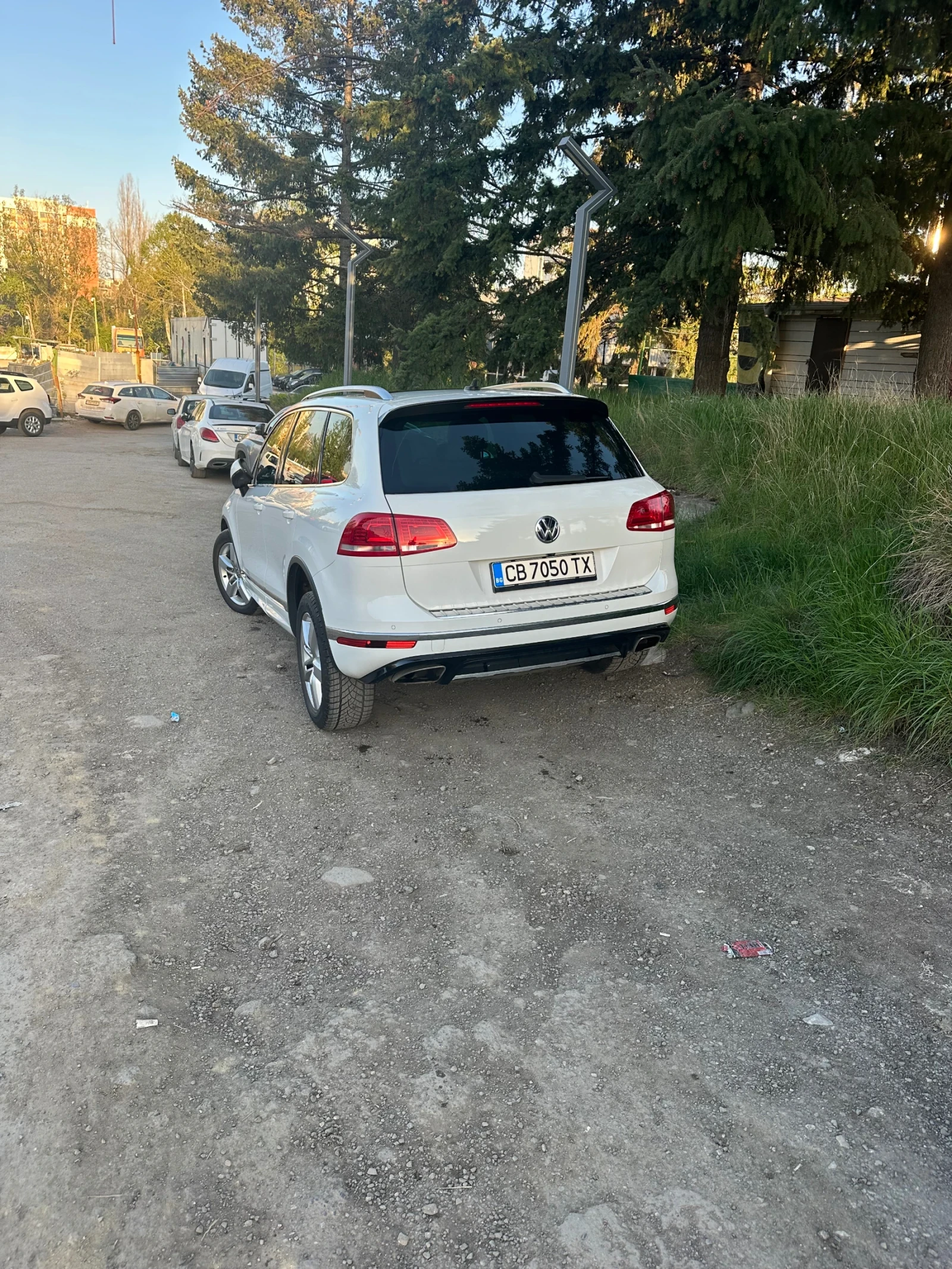 VW Touareg 3.0TDI / R-line/PANO, снимка 4 - Автомобили и джипове - 54368350