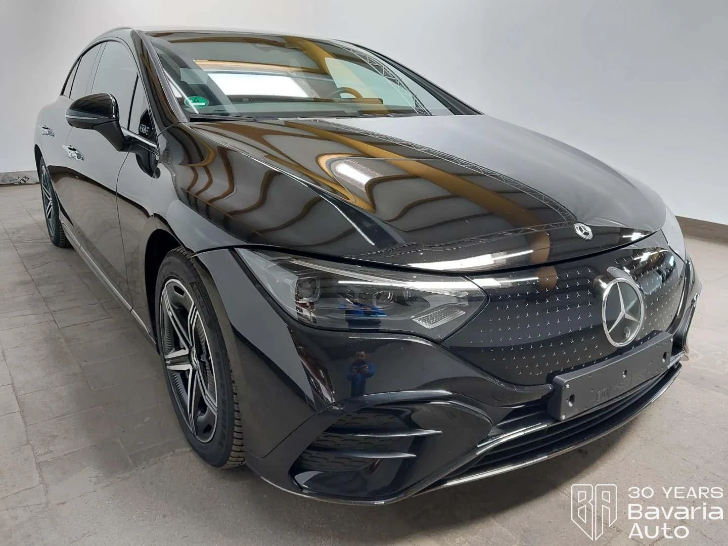 Mercedes-Benz EQE 300 AMG Line, снимка 4 - Автомобили и джипове - 54494491