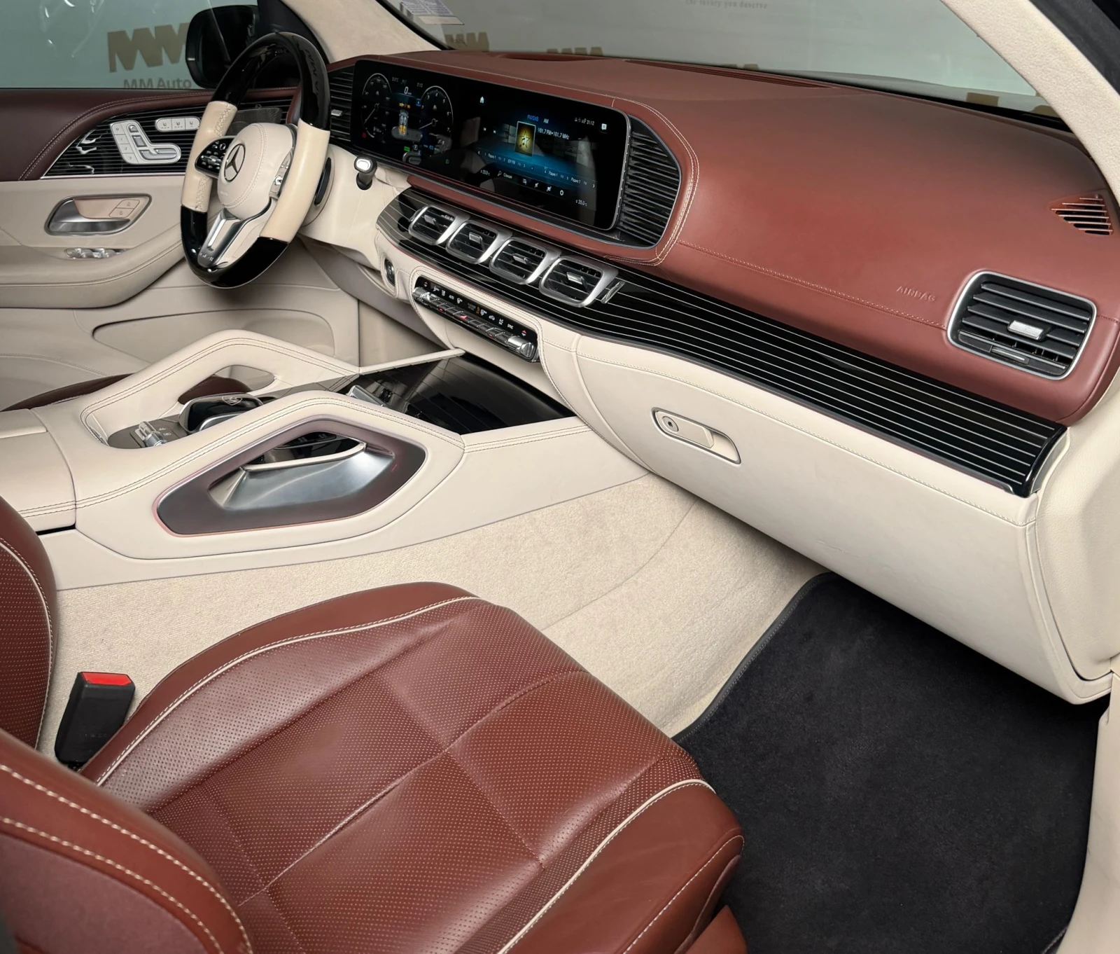 Mercedes-Benz GLS 600 Maybach* 4Matic* TV* HuD* Burm, снимка 9 - Автомобили и джипове - 54681379
