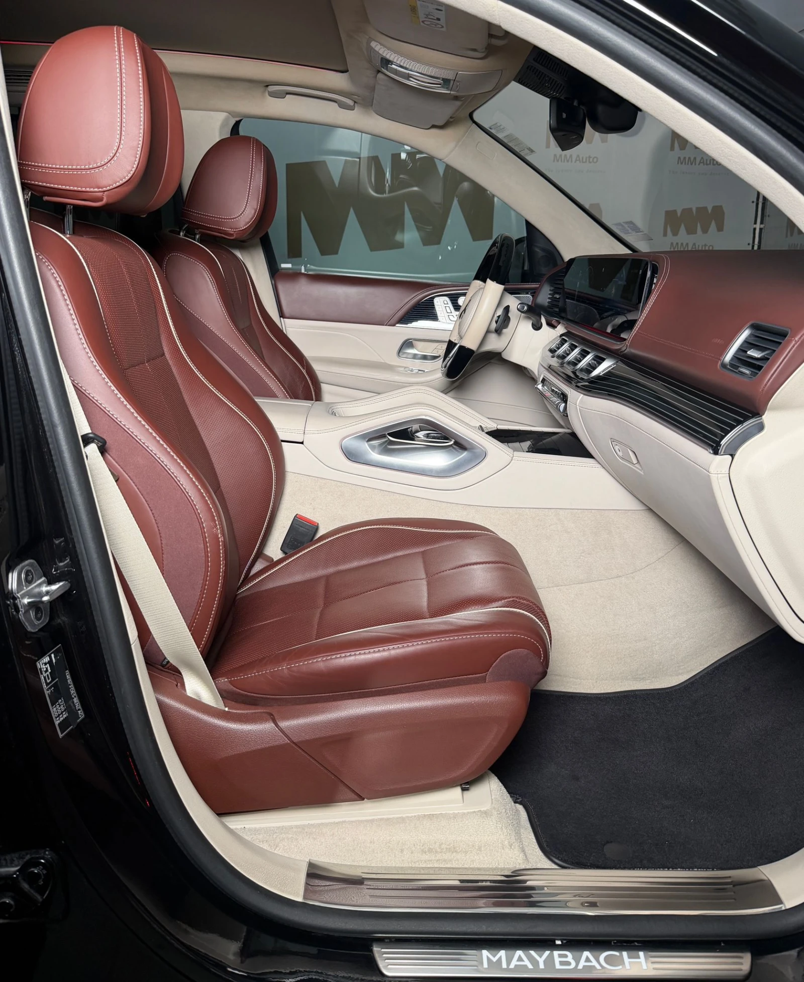 Mercedes-Benz GLS 600 Maybach* 4Matic* TV* HuD* Burm, снимка 10 - Автомобили и джипове - 54681379