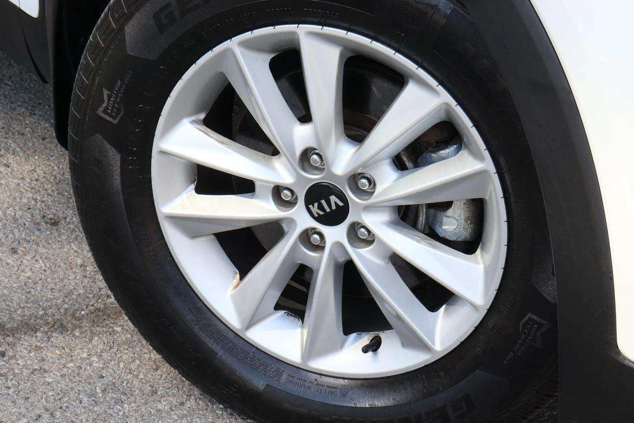 Kia Sorento LX | 4X4 | 7 МЕСТА | CARPLAY | ЦЕНА ДО БГ, снимка 10 - Автомобили и джипове - 54947694