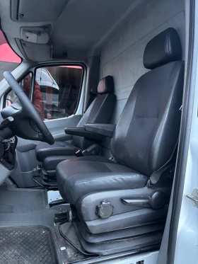 Mercedes-Benz Sprinter 319 FULL NAVI KLIMA ПОДГРЕВ, снимка 8
