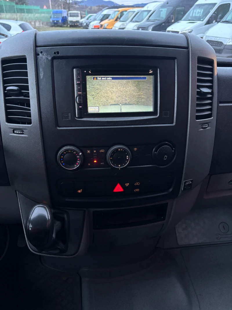 Mercedes-Benz Sprinter 319 FULL NAVI KLIMA ПОДГРЕВ, снимка 9 - Бусове и автобуси - 53050193