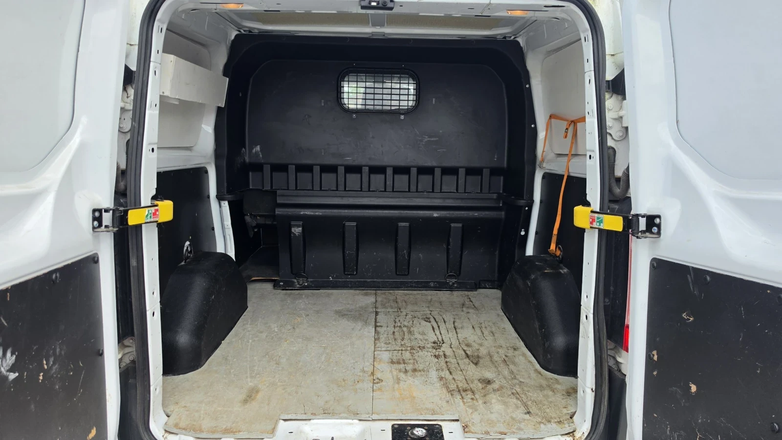 Ford Transit Custom, снимка 13 - Бусове и автобуси - 55285504