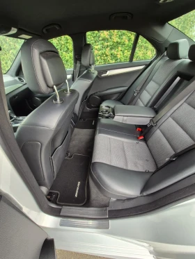 Mercedes-Benz C 180, снимка 9