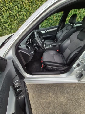 Mercedes-Benz C 180, снимка 7