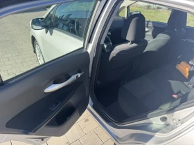 Toyota Auris 1.6 16V Valvematic (132 кс), снимка 15