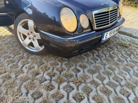 Mercedes-Benz E 250 Седан, снимка 6