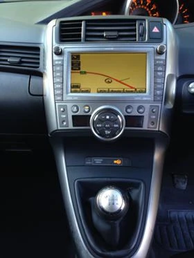 Toyota Verso 2.0D4D 126.NAVI | Mobile.bg    13