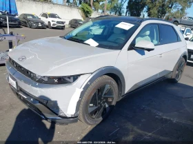 ������ Hyundai Ioniq
