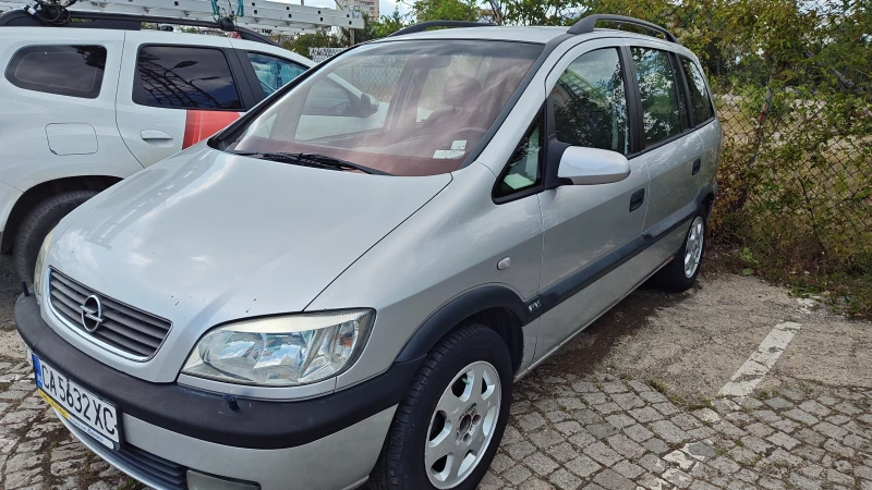 Opel Zafira, снимка 1 - Автомобили и джипове - 47240829