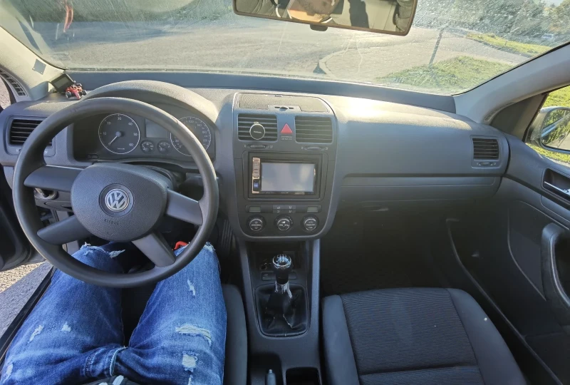 VW Golf 1.9tdi 105 к.с BKC, снимка 7 - Автомобили и джипове - 48967914