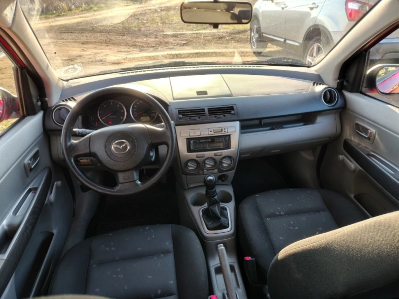 Mazda 2 1.4 HD, снимка 13 - Автомобили и джипове - 49054883