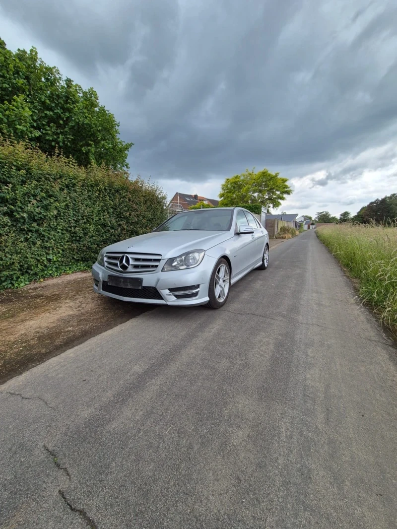 Mercedes-Benz C 180, снимка 3 - Автомобили и джипове - 53156701