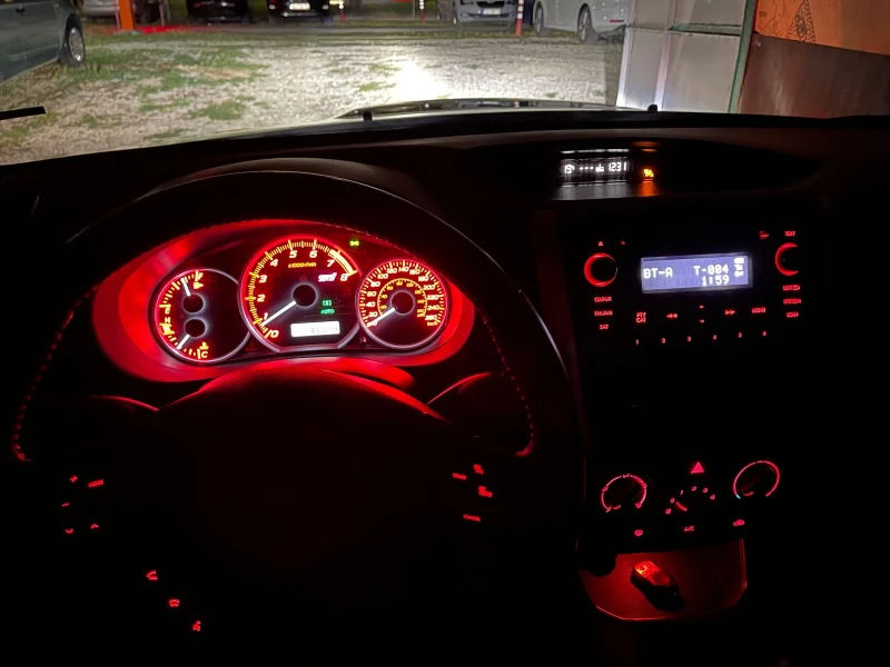 Subaru Impreza STI, снимка 10 - Автомобили и джипове - 52284874