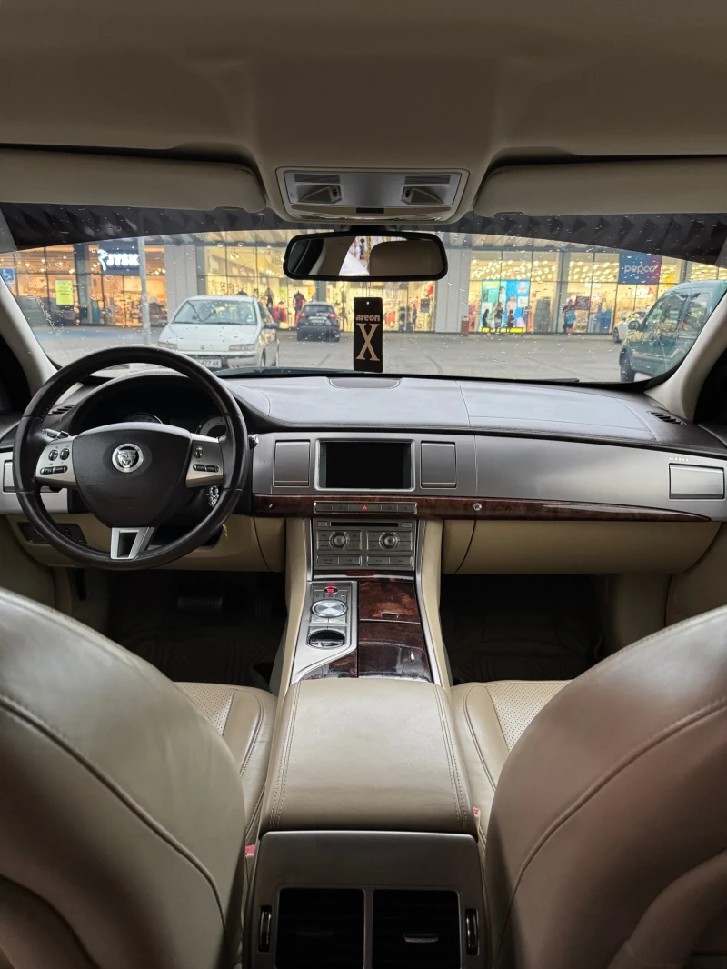 Jaguar Xf, снимка 10 - Автомобили и джипове - 51409219