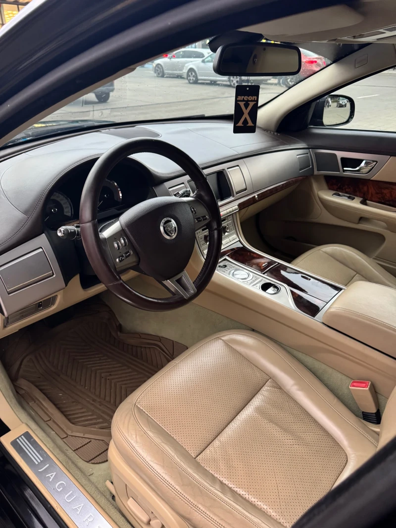Jaguar Xf, снимка 7 - Автомобили и джипове - 51409219