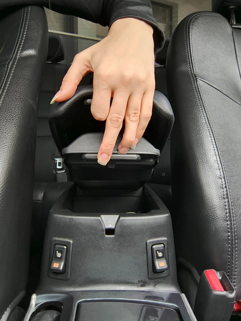 Mazda 6 2.3, Facelift с Газова уредба и два комплекта гуми, снимка 13 - Автомобили и джипове - 52656967