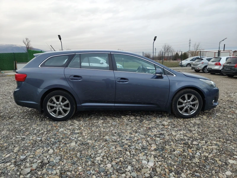 Toyota Avensis 2.0 D4D FACELIFT , снимка 7 - Автомобили и джипове - 53089381