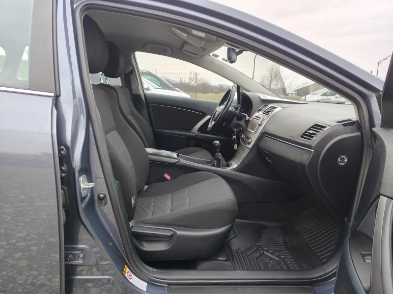 Toyota Avensis 2.0 D4D FACELIFT , снимка 13 - Автомобили и джипове - 53089381