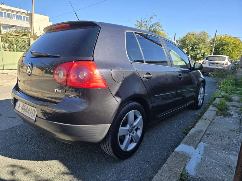 VW Golf 1.9, снимка 9 - Автомобили и джипове - 53447150