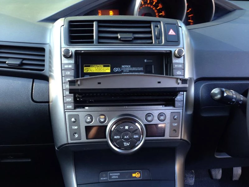 Toyota Verso 2.0D4D 126��.NAVI | Mobile.bg � ����������� 12