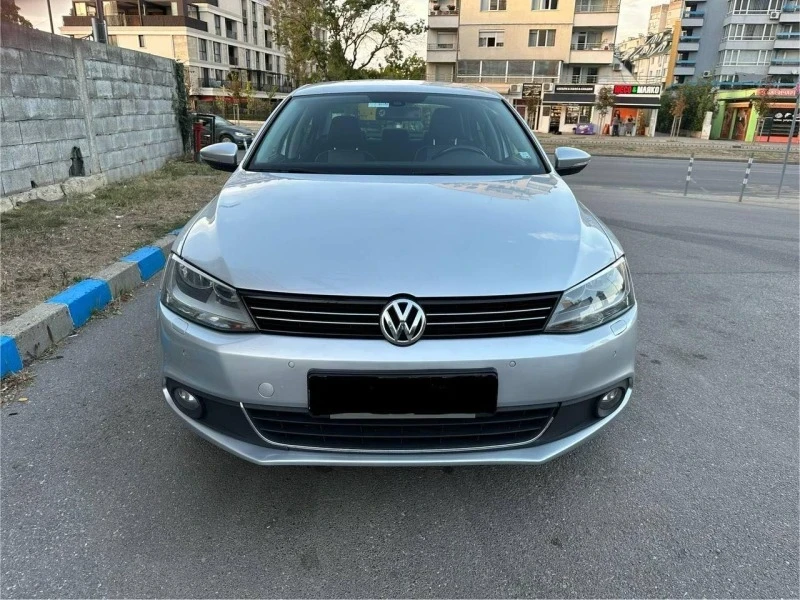 VW Jetta, снимка 5 - Автомобили и джипове - 48261932