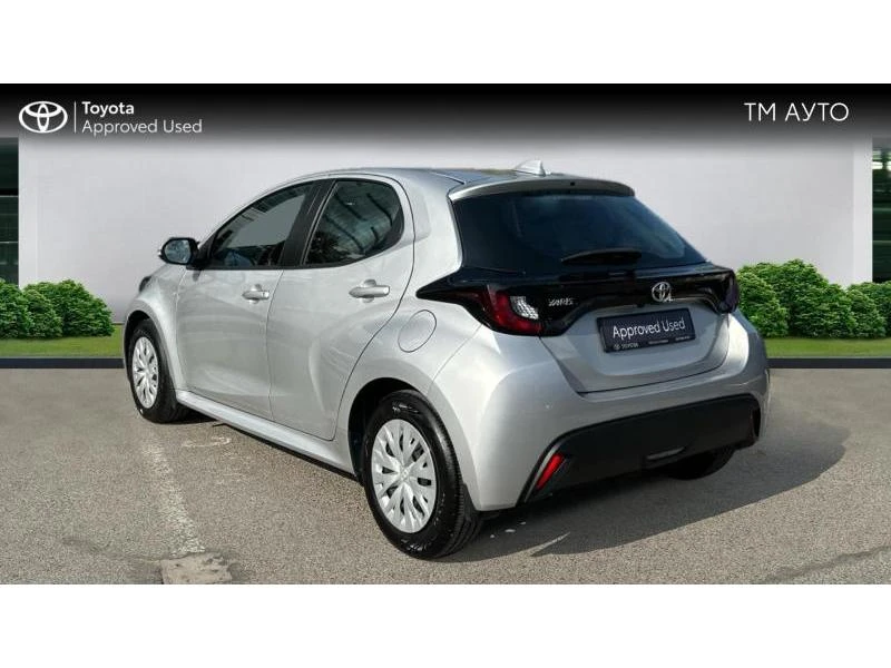 Toyota Yaris 1.5P FANCY - изображение 2
