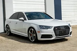 Audi S4 Premium Plus, снимка 3 - Автомобили и джипове - 53850947