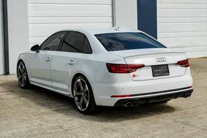 Audi S4 Premium Plus, снимка 6 - Автомобили и джипове - 53850947