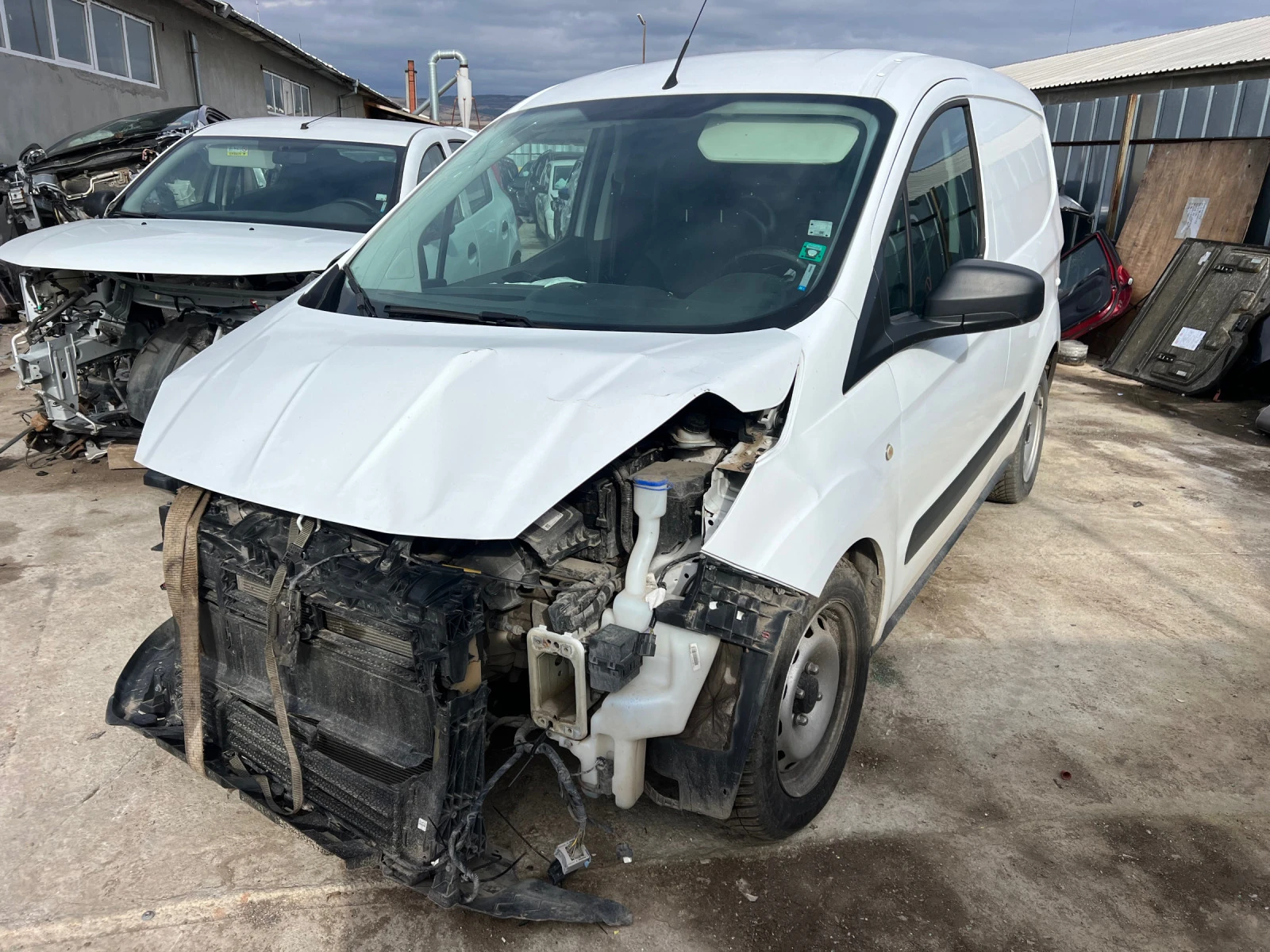 Ford Courier 1.5TDCI - изображение 4