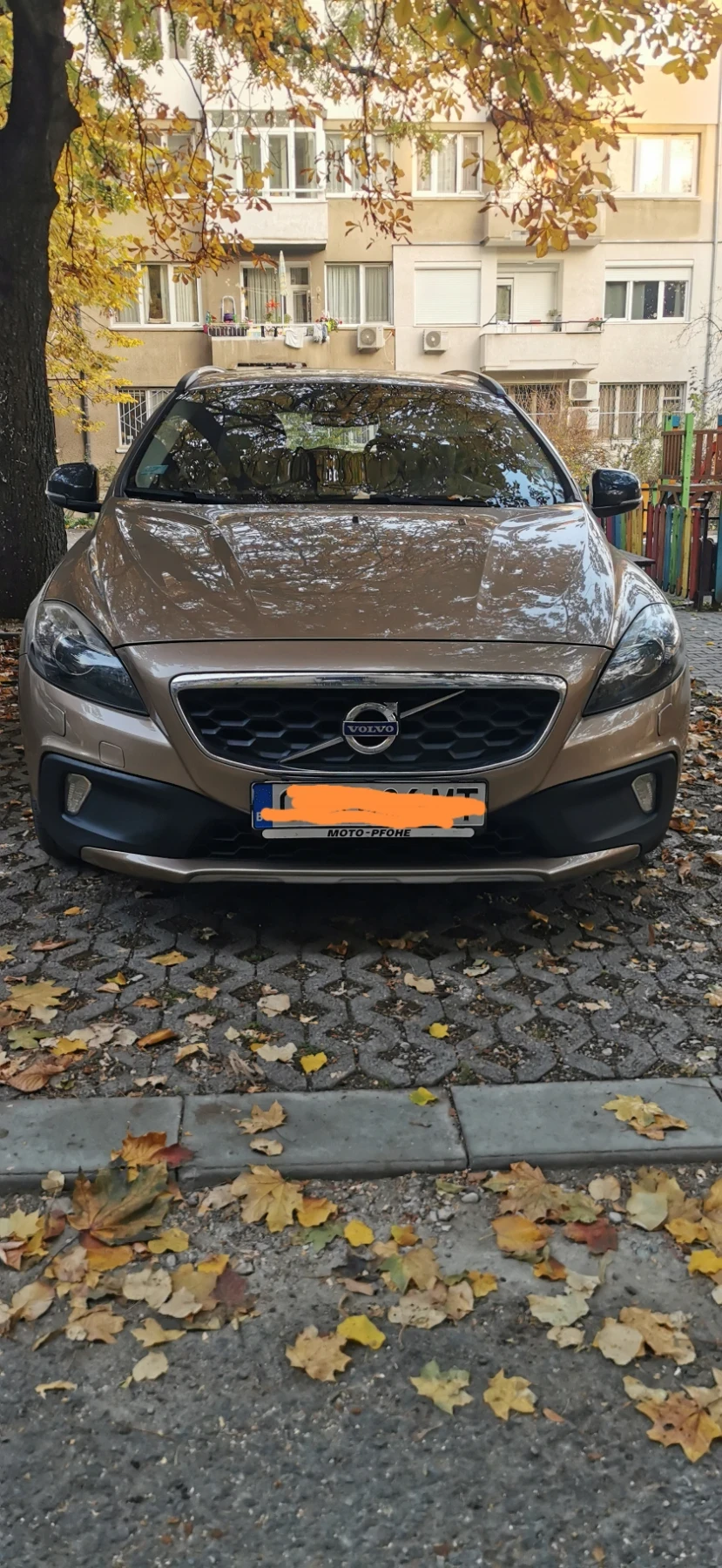 Volvo V40  - изображение 2