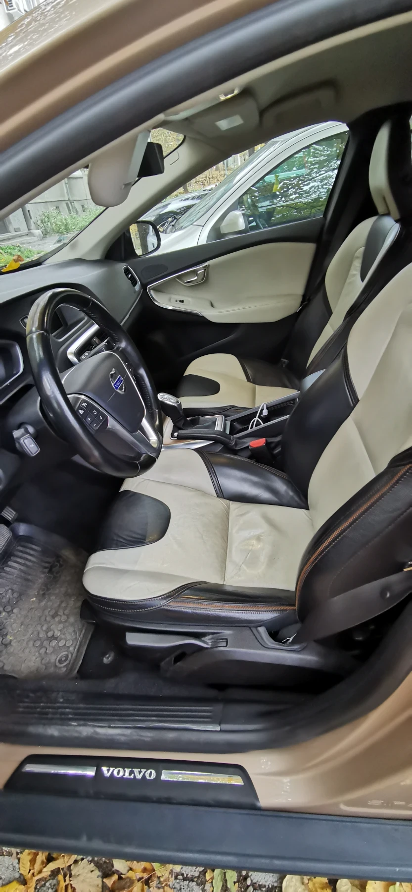 Volvo V40  - изображение 9