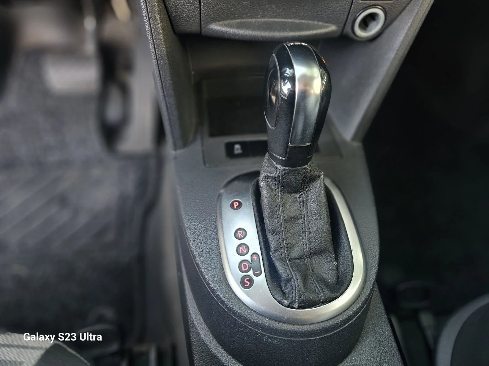 VW Caddy 1.6tdi/DSG/ | Mobile.bg   11