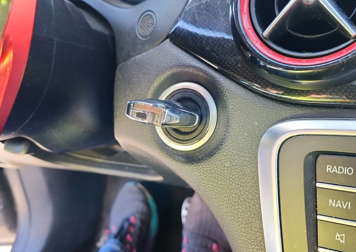 Mercedes-Benz CLA 45 AMG  - изображение 6