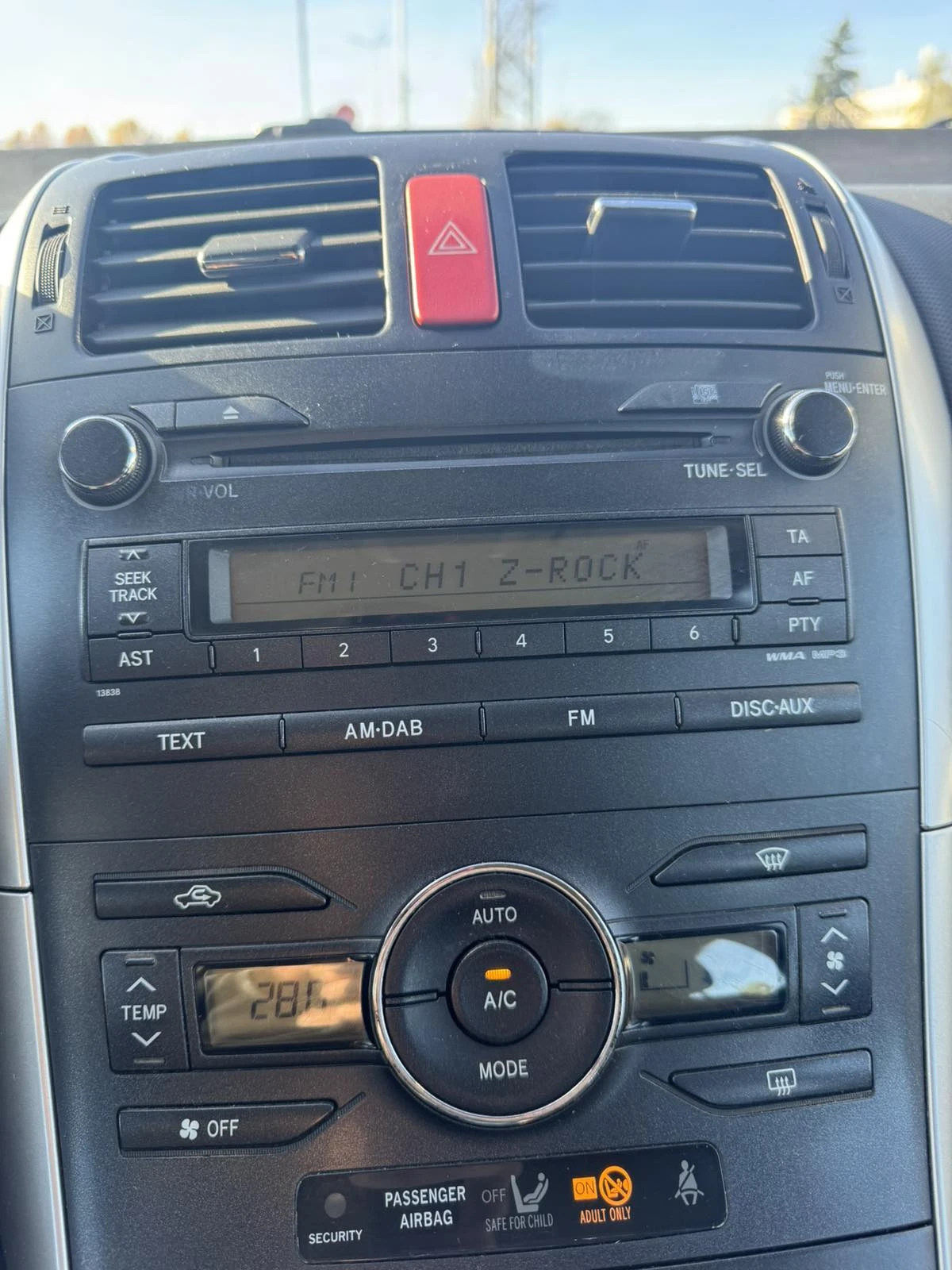 Toyota Auris 1.6 16V Valvematic (132 ��) | Mobile.bg � ����������� 14