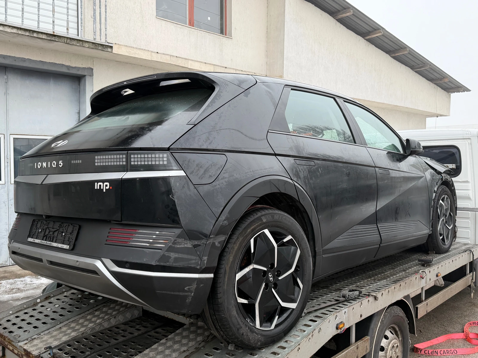 Hyundai Ioniq 5 33хл.км - изображение 2