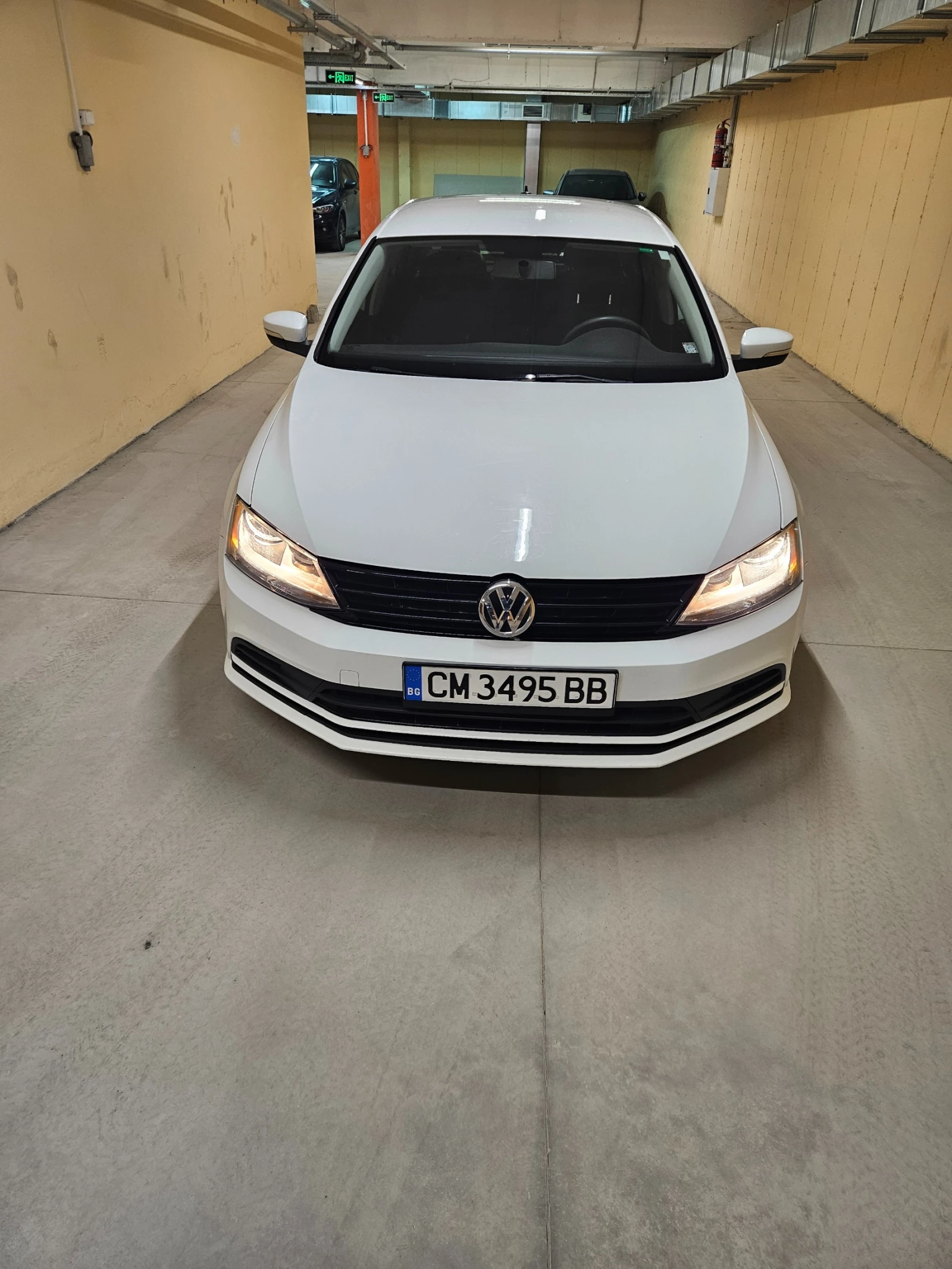 VW Jetta, снимка 9 - Автомобили и джипове - 53759843