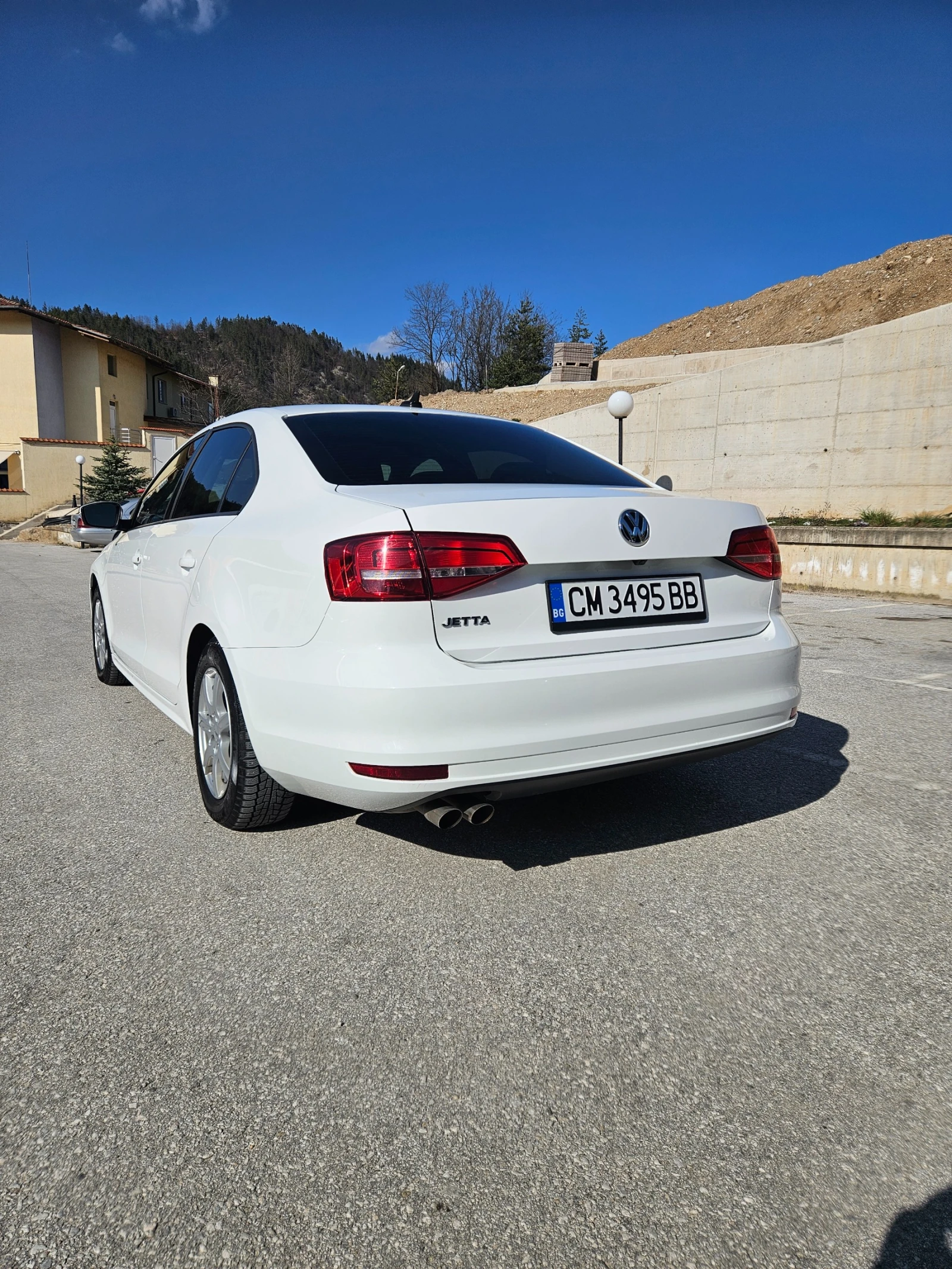 VW Jetta, снимка 4 - Автомобили и джипове - 53759843